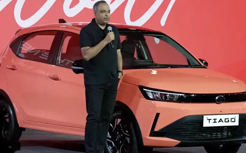 Tata Tiago Facelift and Tiago EV Facelift 2026 Launch: जाने टाटा की सबसे सस्ती कार की कीमत, फीचर, स्पेसिफिकेशन्स 1 Tata Tiago Facelift and Tiago EV Facelift 2026 Launch